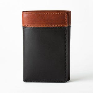 Cartera de cuero genuino Blackwood con tres pliegues en caja de regalo