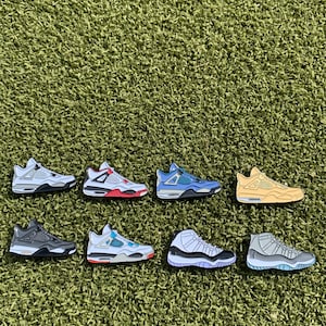 Sneaker inspired golf ball markers