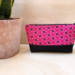 Zipper pouch, The Essential Pouch