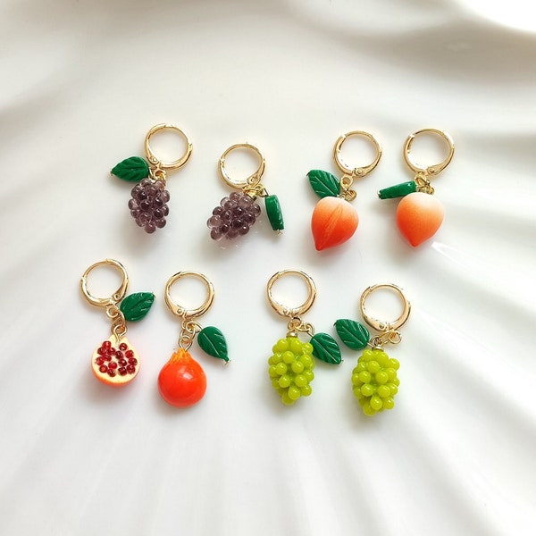 Handamde colorful fruit earrings set, cute grape / peach / pomegranate earrings, aesthetic fruit dangle, kawaii fun jewelry, gift for her