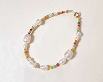 Pulsera de perlas pastel hecha a mano, pulsera de cuentas de perlas y semillas de colores, joyería de perlas multicolores, idea de regalo de novia/dama de honor/boda