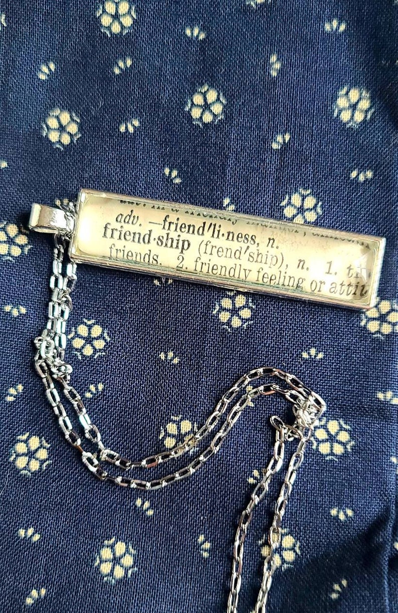 Friendship necklace Best Friends gift Friendship Gift Friendship word pendant Best Friends Gift
