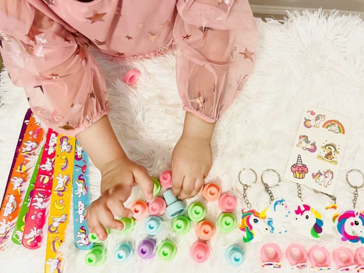 Kit 72 Cadeaux Licorne Pour Anniversaire Fille - Bracelets, Tatouages, Colliers, Accessoires Cheveux - Pochette Surprise