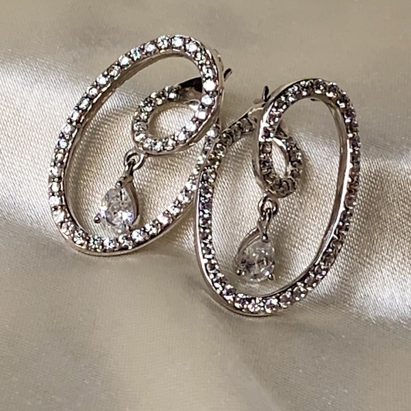 Vintage Victoria Wieck earrings, 925 silver oval hinge earrings, vintage sapphire drops