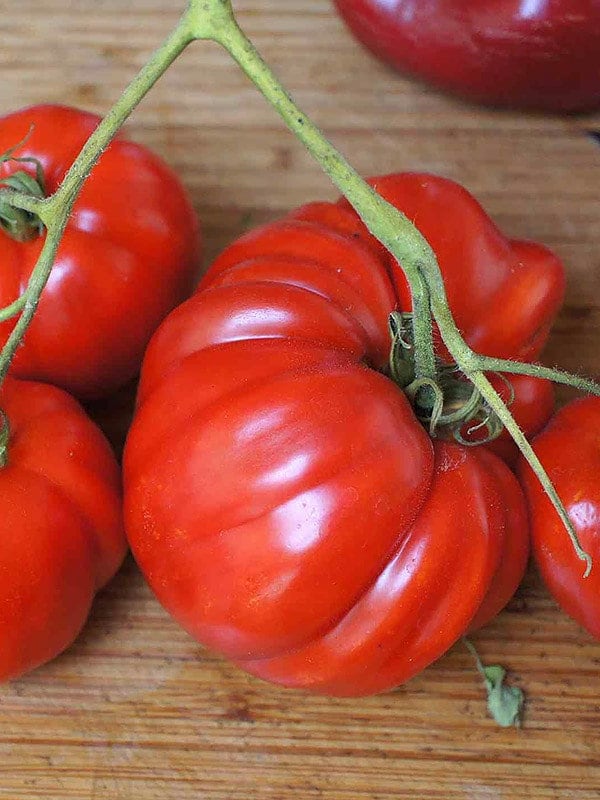 Томат сорта король кинг. Помидоры кинг конг. Томат кинг конг. Король кинг помидоры. Король кинг помидоры.
