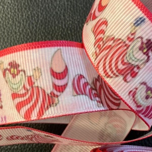 THE CHESHIRE CAT 1” grosgrain ribbon! 5 yds. of ribbon, a playful/a curious/a Cheshire Cat in Ribbonland!  Perfect for all of your projects!