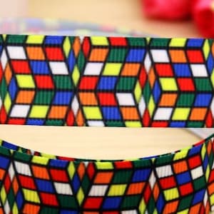 IL CUBO DEGLI ANNI '80! Nastro grosgrain da 7/8", scegli 3/5 metri, rivivendo gli anni '80, un nastro che non ha bisogno di essere risolto e che è un regalo davvero fantastico!
