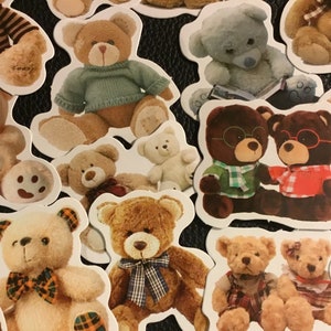 NOUNOURS ! 45 autocollants nounours, des petits oursons adorables, qui ne grognent pas, ne mordent pas, les enfants adorent et c'est un sacré bon cadeau !