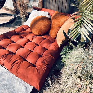 Large tufted floor cushions 2025