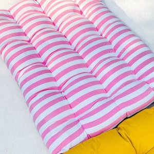 ピンクストライプのタフテッドクッション、屋内および屋外での使用、撥水フロアクッション、エッグチェアハンギングチェア、パティオクッション