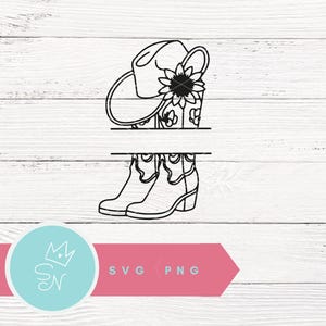 Puede incluir: Un diseño de monograma dividido con un sombrero de vaquero con una flor y un par de botas de vaquero. El diseño es perfecto para crear regalos personalizados o decoración del hogar.