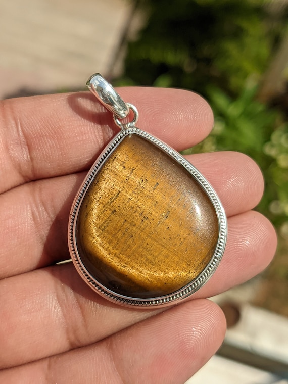 Sterling Silver Tigers Eye Teardrop Pendants Sterling Silver Tigers Eye Teardrop Pendants