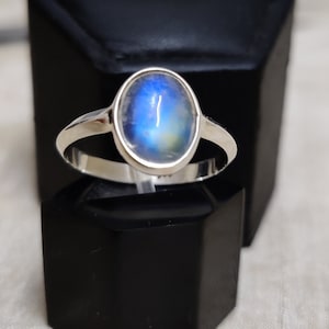 Natural Blue Flash Rainbow Moonstone Ring, 925 Sterling Silver Ring, Cabochon Gemstone, June Birthstone, Moonstone Jewelry, Ring for Her