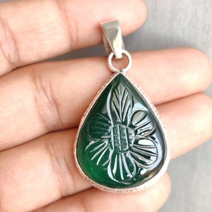 Green Onyx Carving Pendant, 925 Sterling Silver Pendant, Onyx Jewelry, Green Gemstone Pendant, Birthstone Pendant, Leo zodiac pendant