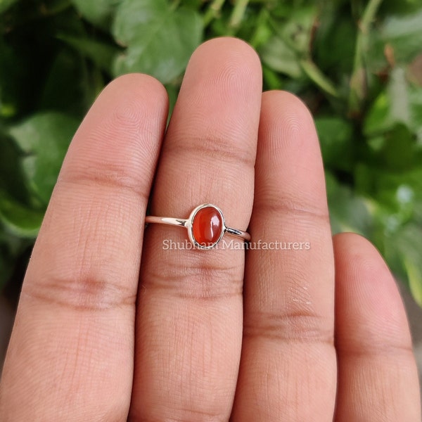 天然カーネリアンリング、925スターリングシルバーリング、カボションジェムストーンリング、彼女への手作りギフト、小さなカーネリアンジュエリー、ミニマリストリング