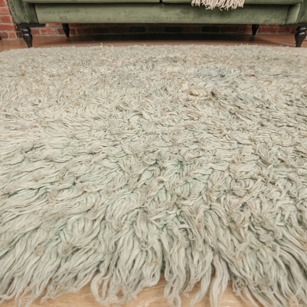 5x7 shaggy Turkish rug, soft bedroom rug, 5'2" X 6'8", area rug, D60N4732