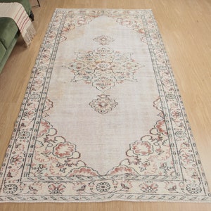 6x9 Oriental  Rug , Faded Farmhouse Rug, 5&#39;7&quot; X 9&#39;1&quot; Vintage Area Rug D33N2881