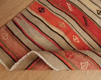 flat woven handmade bedroom kilim, bohemian area rug, , 4'3" X 6'9" sofa cloth kilim  D119N7475