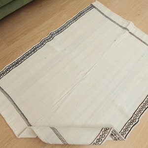 4x5 bathroom hemp, white hemp, entryway  rug, bedroom rug, 3&#39;10&quot; X 5&#39;3&quot;  ivory Kilim D65N5131