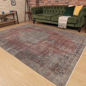 6x9 distressed farmhouse rug,  Turkish vintage rug, 6&#39;4&quot; X 9&#39;1&quot;  bedroom rug, D104N8191