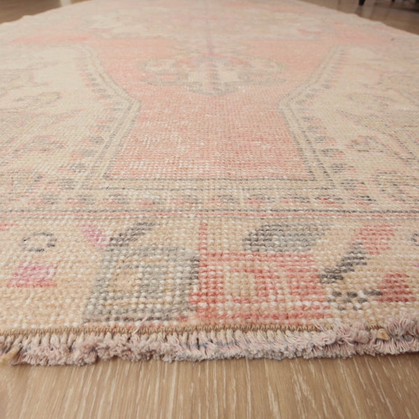 5x8 distressed kitchen rug, Turkish Rug, living room rug, 4'7" X 8'2" Area Rug   D90N7669