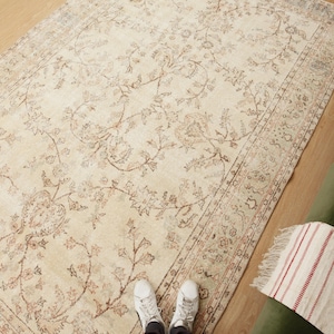 7x11 vintage bedroom rug, retro dining room rug, 7&#39;1&quot; X 10&#39;10&quot;  area rug  D124N8676