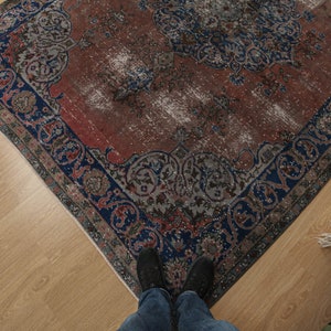 7x9 70's vintage rug, handmade rug, bedroom rug, 6'7 X 9'2 retro red rug, D64N4872 image 2