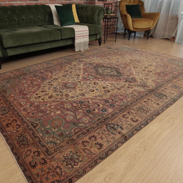 oriental  wool bed plan rug, Turkish handmade carpet in 6'3" X 9'8" from 70's  for living room , D110N8358