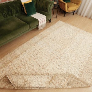 6x9 hand woven rug, faded beige brown rug,  5&#39;7&quot; X 9&#39;5&quot; living room rug D123N7553
