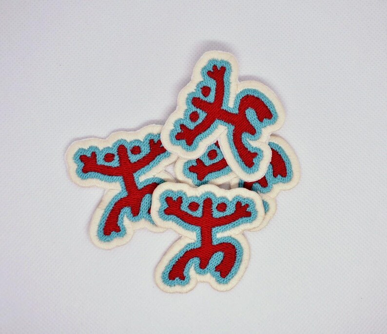 Puerto Rico Coqui Flag, Sol Taino, Coqui Taino, Taino Sun Patch Embroidered Sew-On/Iron-On/Velcro Taíno Coquí (white)