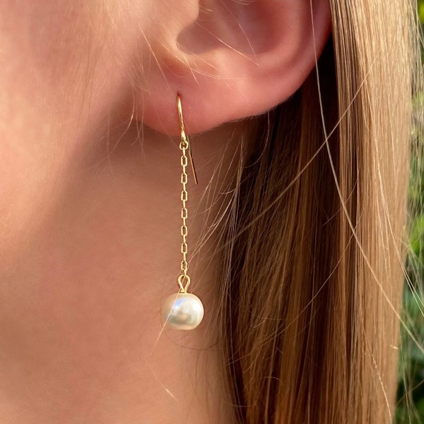 One Pearl Gold Earrings • Handmade & Local Pearl Earrings • Delicate Gold Chain Dangle Earrings • Dainty Floating Pearl Earrings