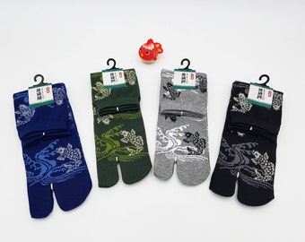 Japanese Tabi Socks in Cotton and Koi Carp & Waves Pattern Made in Japan Size Fr 40-45