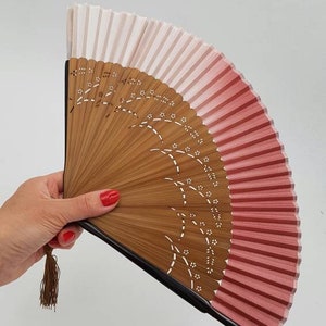 Luxury Japanese fan in bamboo and cotton fabric with gradient pattern