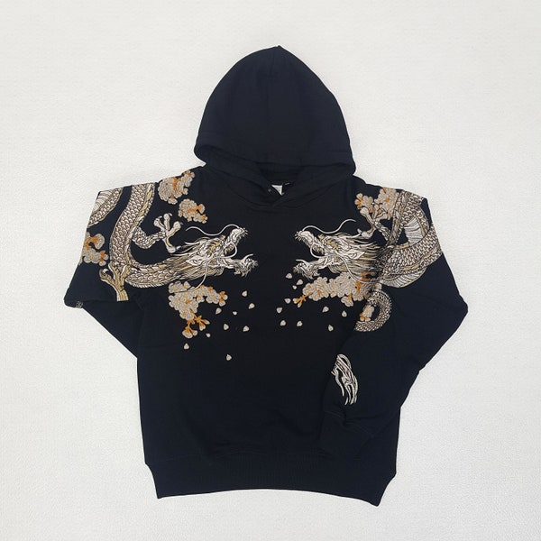 Hoodie sweat à capuche avec poche ventrale motif Dragon & Fleurs noir, inspiration Japon sweatshirt pull