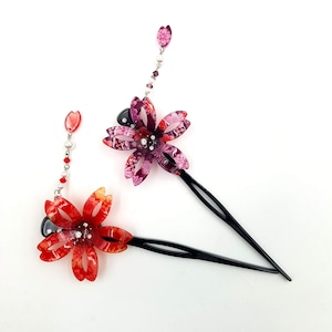 Japanese Kanzashi Sakura flower hairpin in chirimen fabric