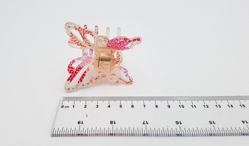 Japanese butterfly-shaped alligator clip with chirimen fabric and resin image 9