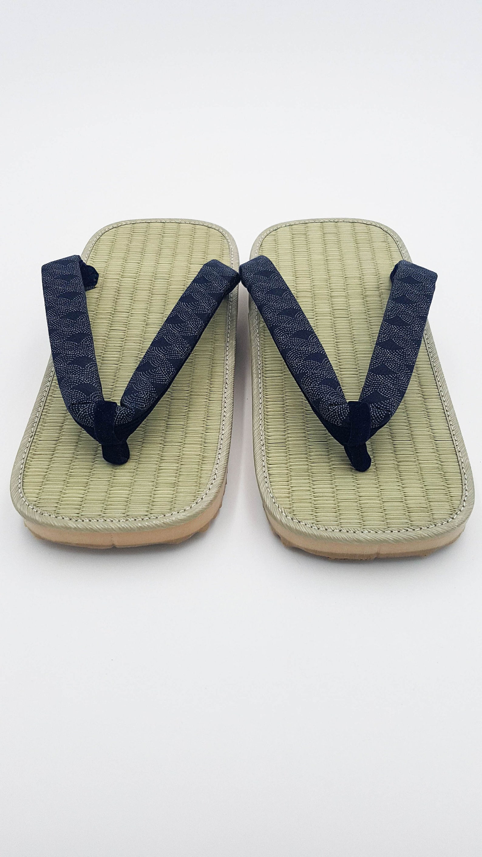 straw zori sandals