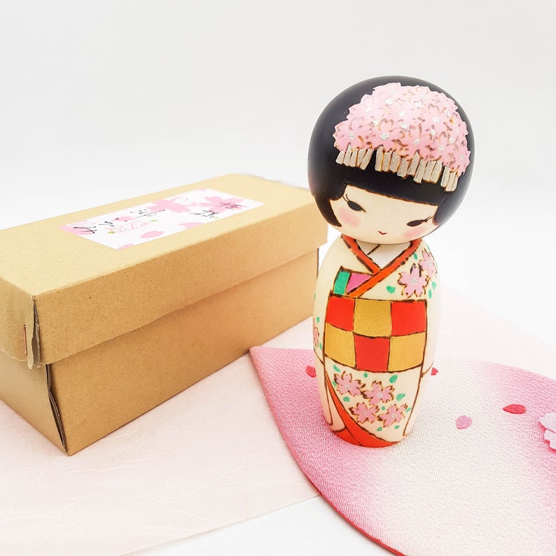 Kokeshi Himé Sama doll exclusive wooden figurine Japan handmade artisanal image 1