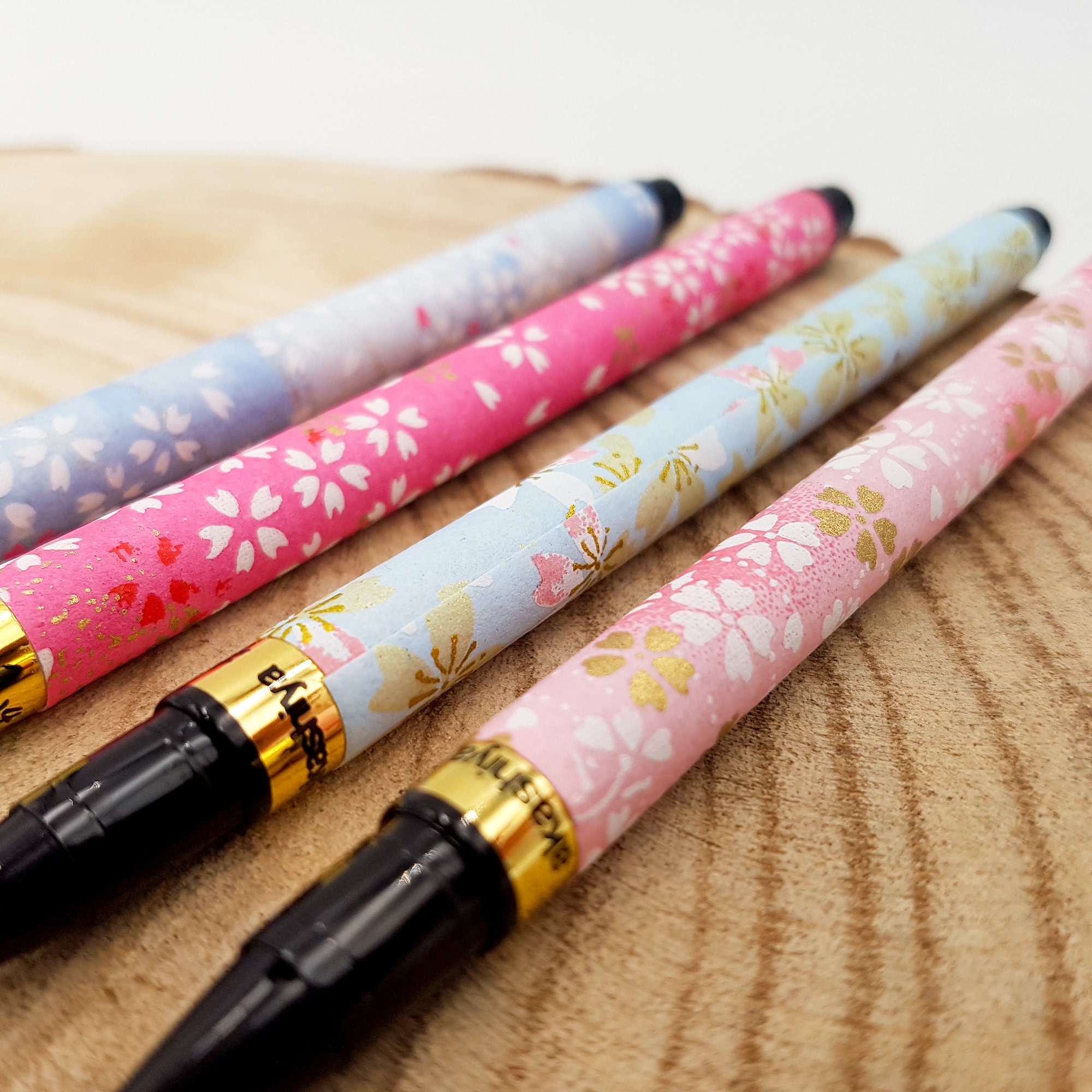 Japanese Calligraphic Ink Pen With Chiyogami Paper Decoration With Rose &  Blue Patterns Set A -  Sweden