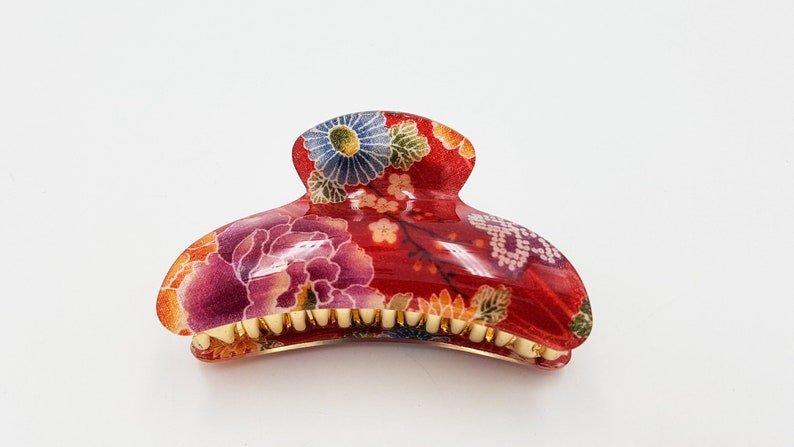 Large Japanese hair alligator clip with chirimen fabric and resin Red