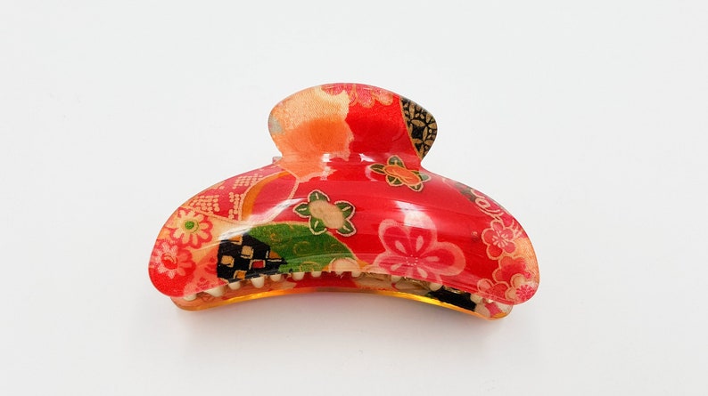 Large Japanese hair alligator clip with chirimen fabric and resin Pink