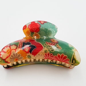 Large Japanese hair alligator clip with chirimen fabric and resin Green