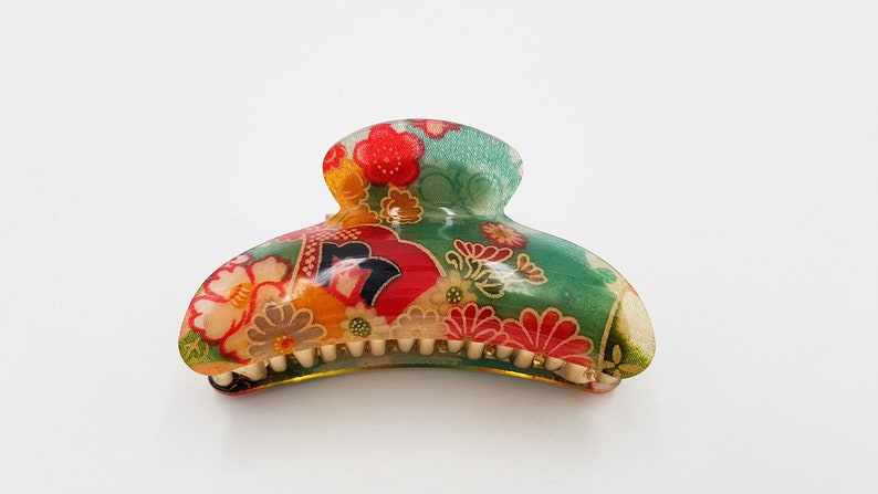 Large Japanese hair alligator clip with chirimen fabric and resin Green