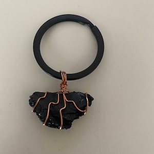 Black tourmaline wrapped in copper keyring