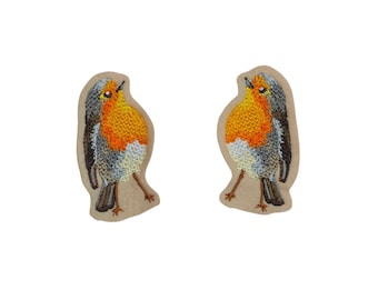 Embroidered Robin Bird Patch: Sew-On Appliqué, Left or Right Facing