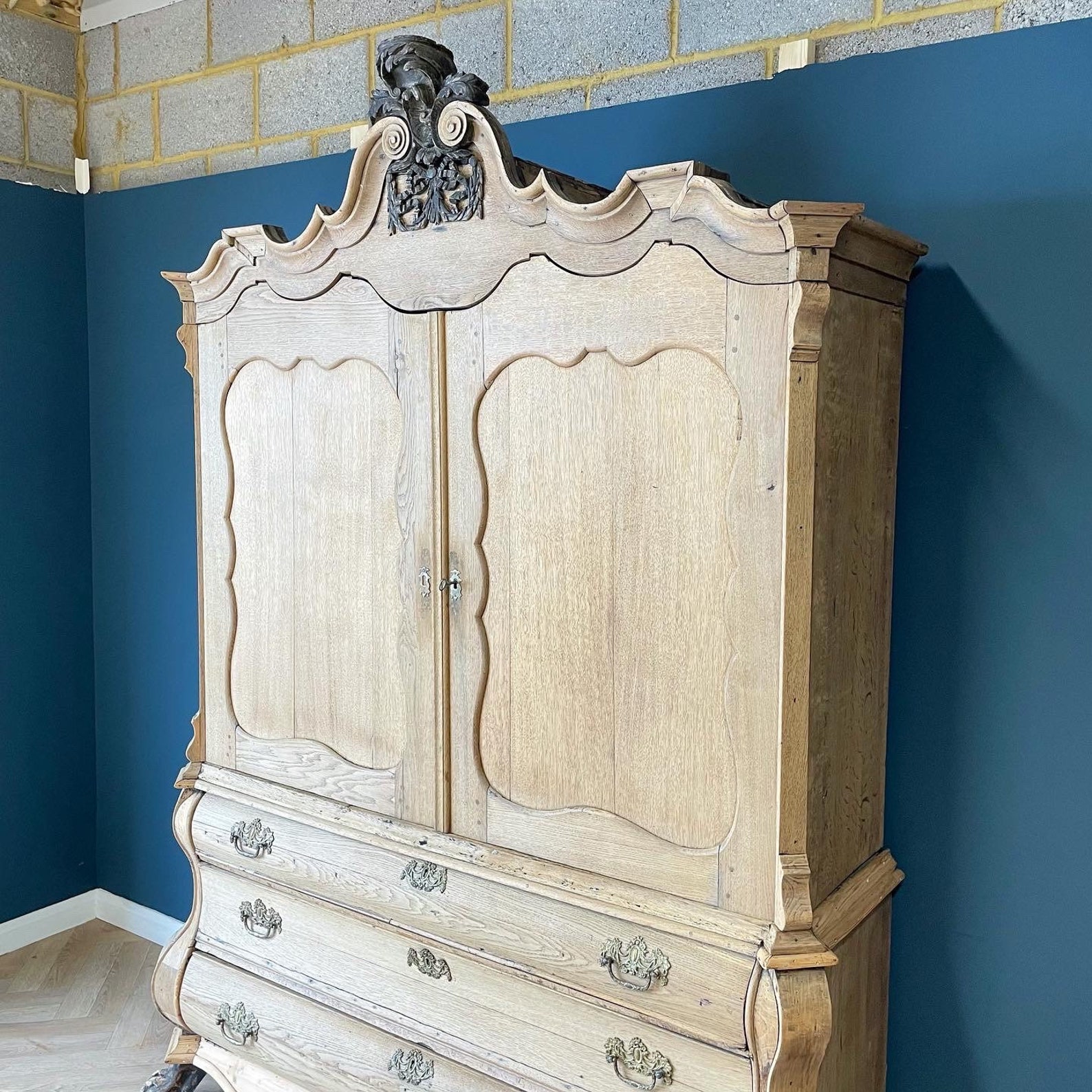 Antigua prensa de lino holandés Gran Armoire Rústico Granja | Etsy