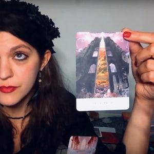 Eén uur VIDEOLEZEN, tarot, orakelkaarten, theeblad, scrying en I Tjing, bezorgd binnen 48-72 uur
