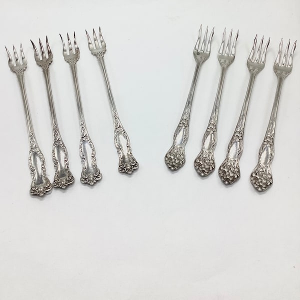 Lot of 8 Silverplate Serving Cocktail Forks - Vintage Wm Rogers