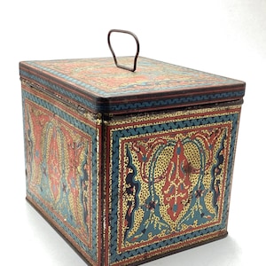Deco Antique Nabisco Tin in Moroccan or Persian Carpet Design and Closing Latch