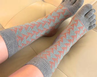 Wool Blend Five-Toe Socks | Modern Geometric Pattern | US Women’s 5–7.5